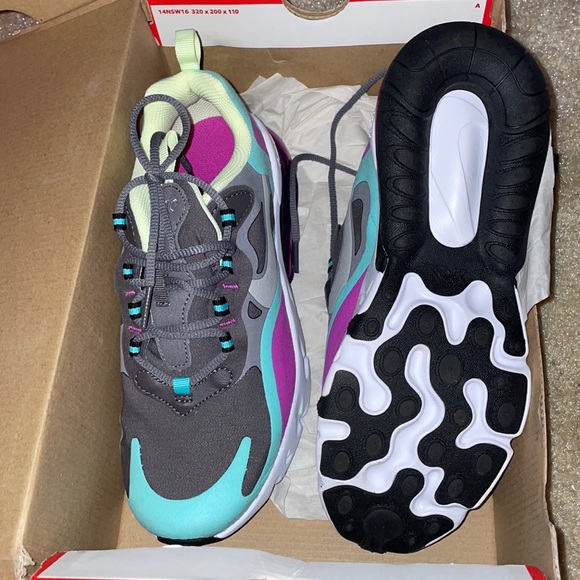 Brand new Nike Air Max 270 React - Picture 2 of 5